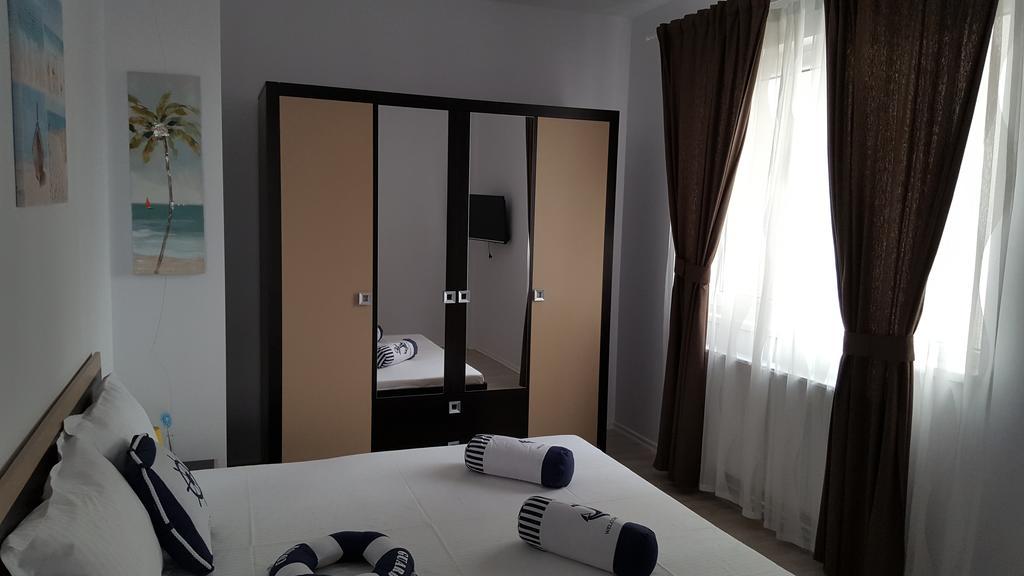 Alex Apartments Navodari Dış mekan fotoğraf